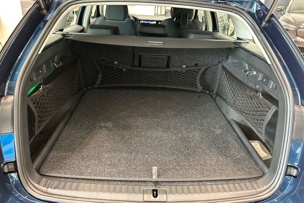 Skoda Octavia 2024 Combi 1,4 TSI PHEV Ambition iV DSG Autom.