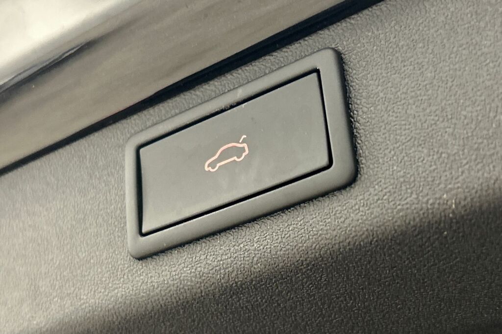 SKODA Enyaq 2024 85x 4x4 BusinessLine