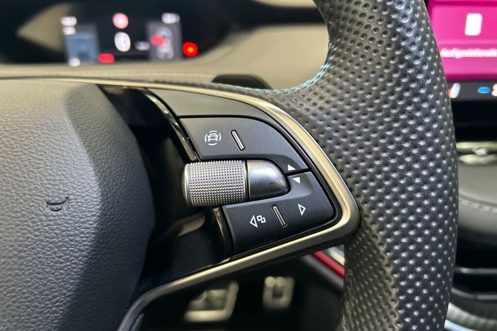 Skoda Enyaq 2024 85x 4x4 SportLine Business