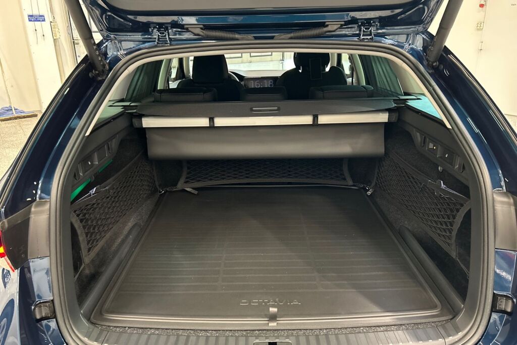 Skoda Octavia 2024 Combi 1.4 TSI PHEV Style iV DSG Autom.
