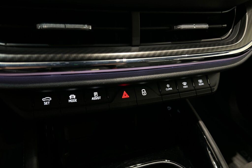 Skoda Enyaq 2023 80x 4x4 SportLine iV