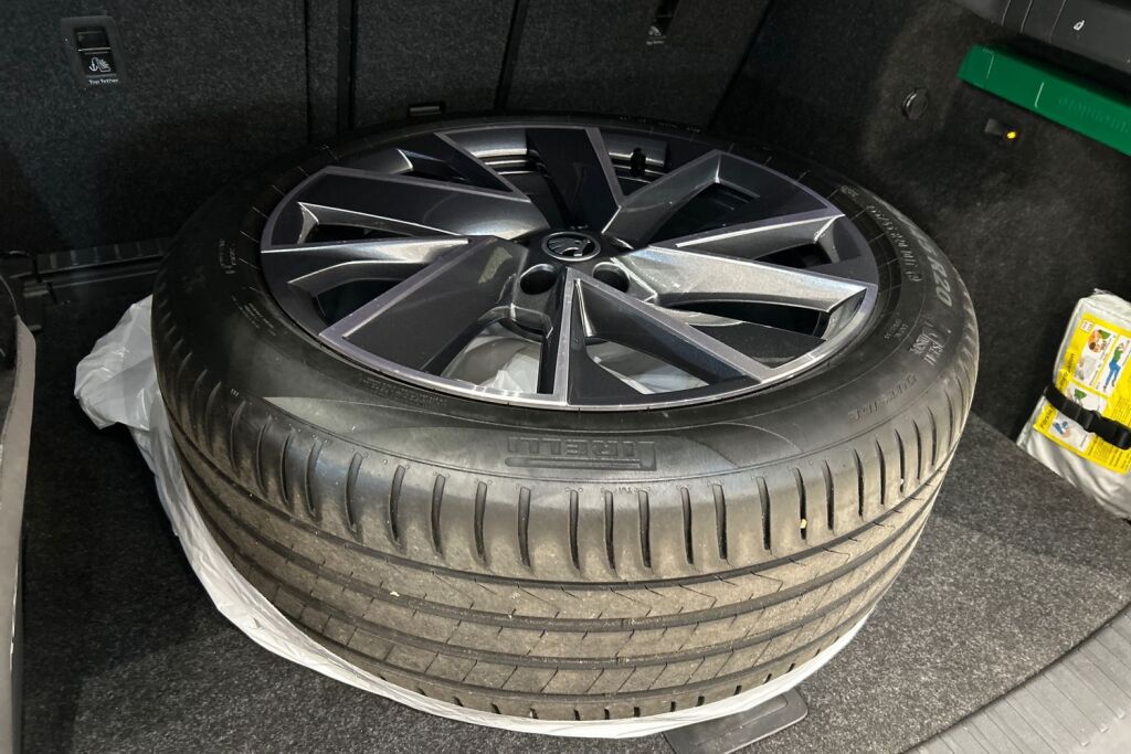 Skoda Enyaq 2022 80x 4x4 SportLine iV