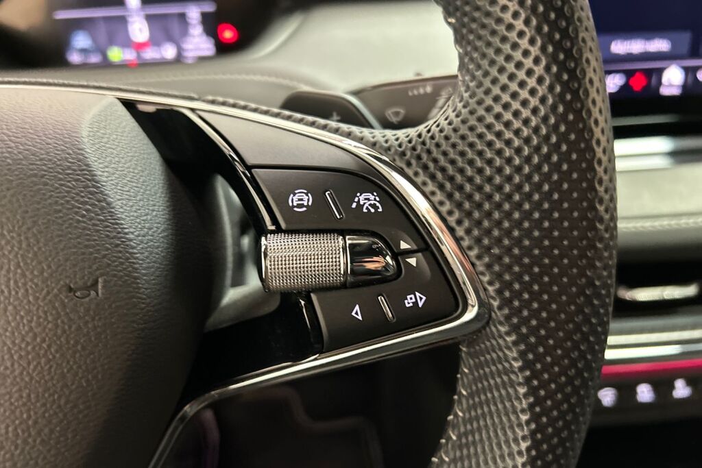 Skoda Enyaq 2022 80x 4x4 SportLine iV