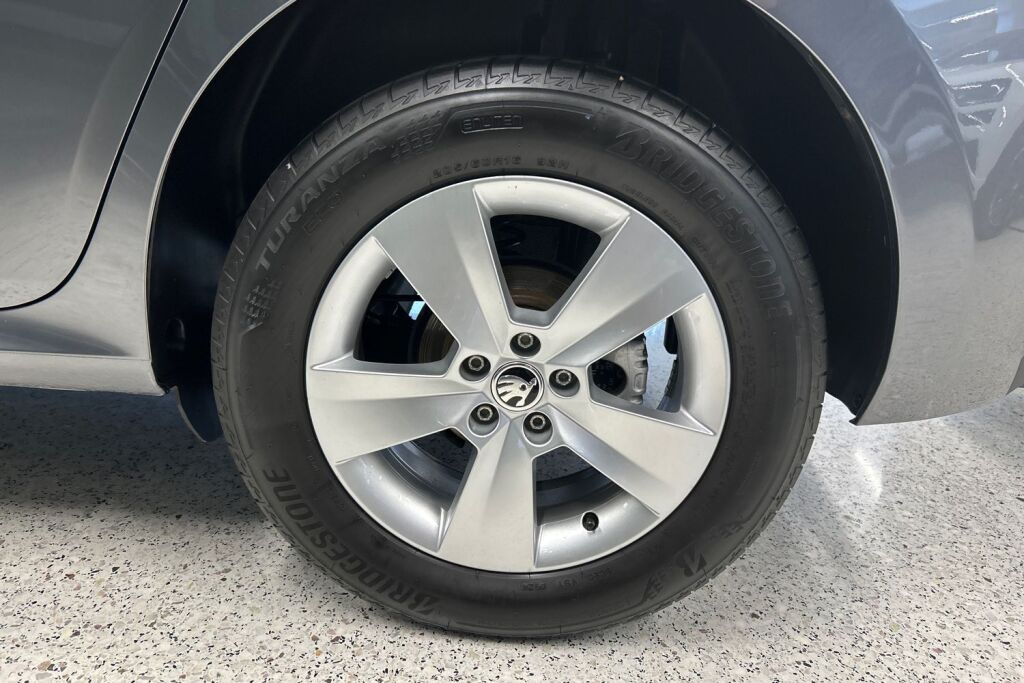 Skoda Kamiq 2024 1.0 TSI 116 Selection DSG Autom.