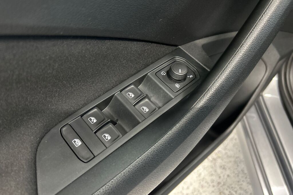 Skoda Kamiq 2024 1.0 TSI 116 Selection DSG Autom.