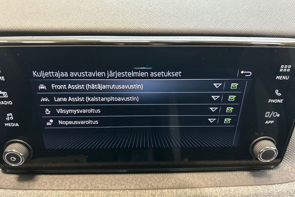 Skoda Kamiq 2024 1.0 TSI 116 Selection DSG Autom.