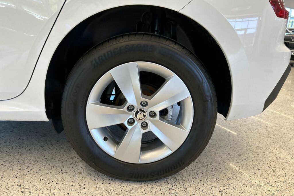 Skoda Kamiq 2024 1.0 TSI 116 Selection DSG Autom.