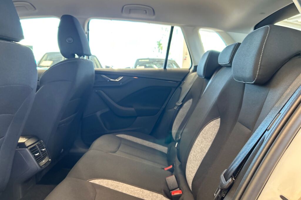 Skoda Kamiq 2024 1.0 TSI 116 Selection DSG Autom.
