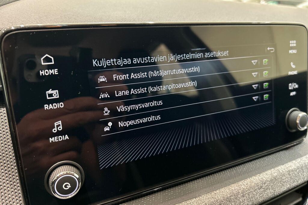 SKODA Kamiq 2024 1.0 TSI 116 Selection DSG Autom.