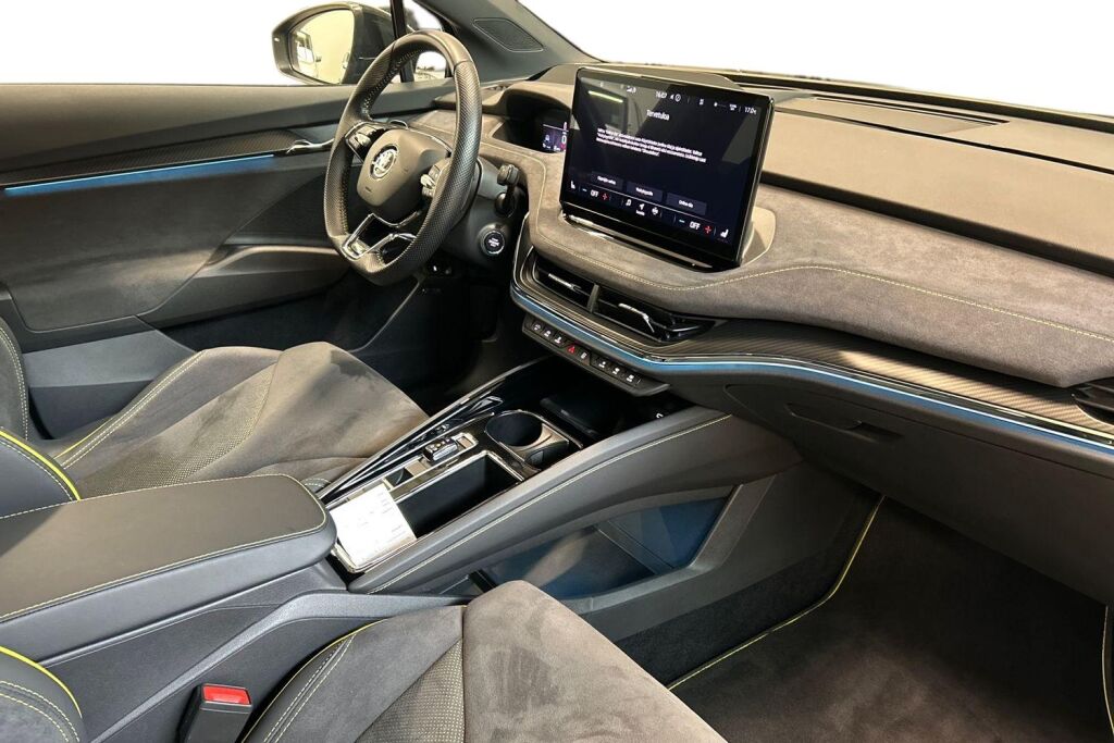 Skoda Enyaq 2023 Coupe 80x 4x4 RS iV