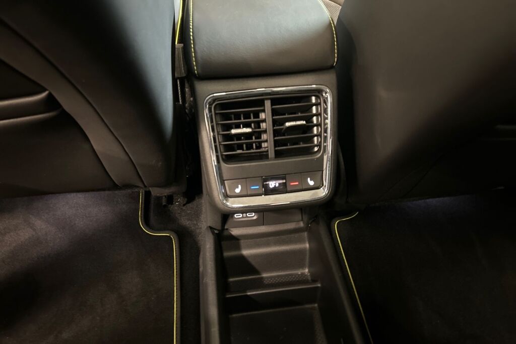 Skoda Enyaq 2023 Coupe 80x 4x4 RS iV