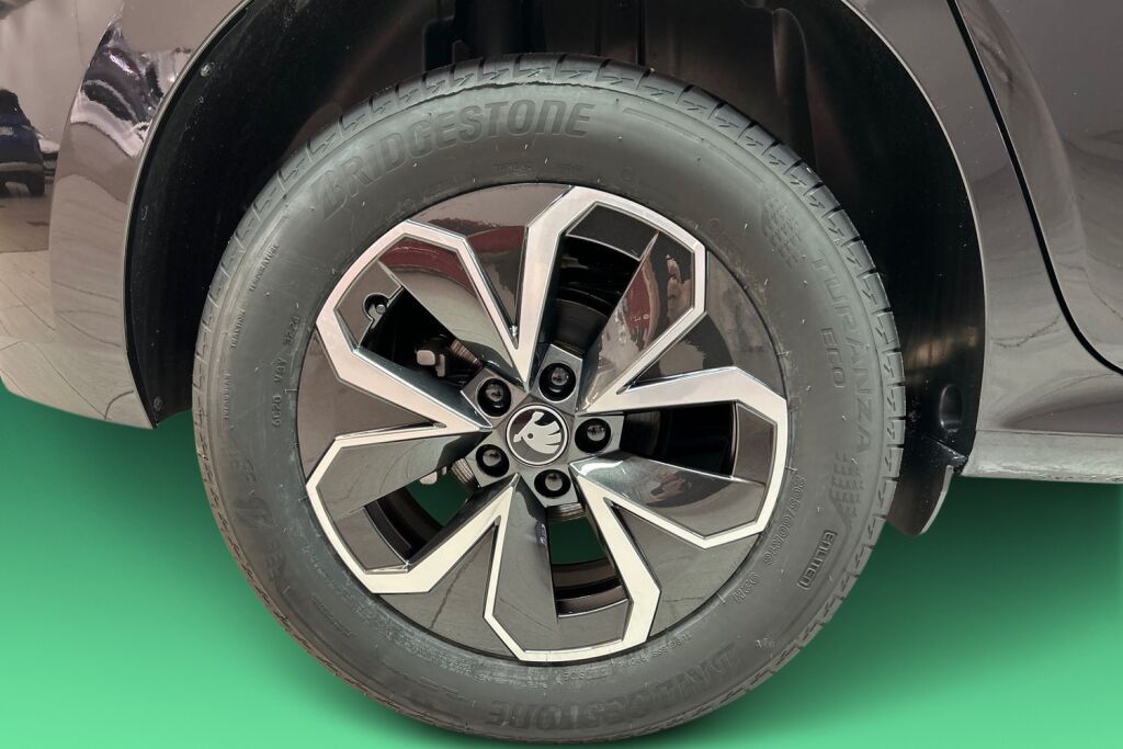 Skoda Kamiq 2025 1.0 TSI 116 Selection DSG Autom.