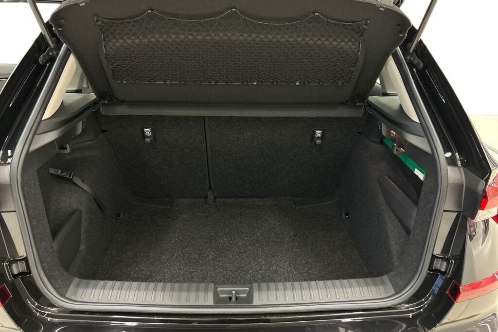 Skoda Kamiq 2025 1.0 TSI 116 Selection DSG Autom.