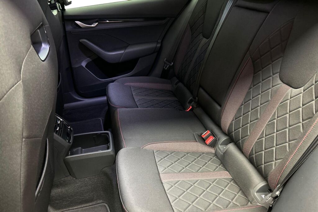 Skoda Octavia 2025 Combi 2.0 TSI RS DSG Autom.