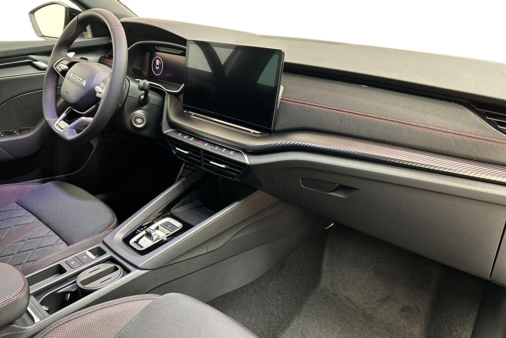 Skoda Octavia 2025 2.0 TSI RS DSG Autom.