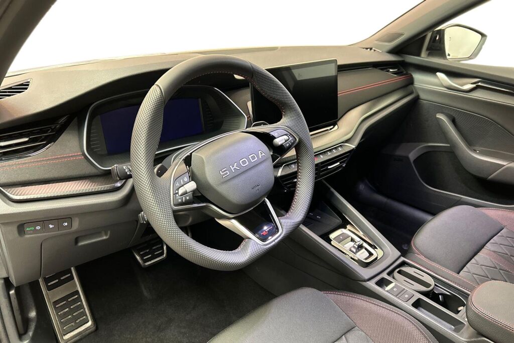 Skoda Octavia 2025 2.0 TSI RS DSG Autom.