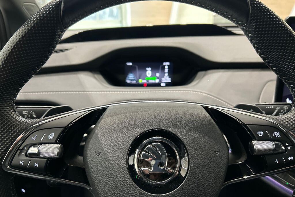 Skoda Enyaq 2022 80x 4x4 SportLine iV