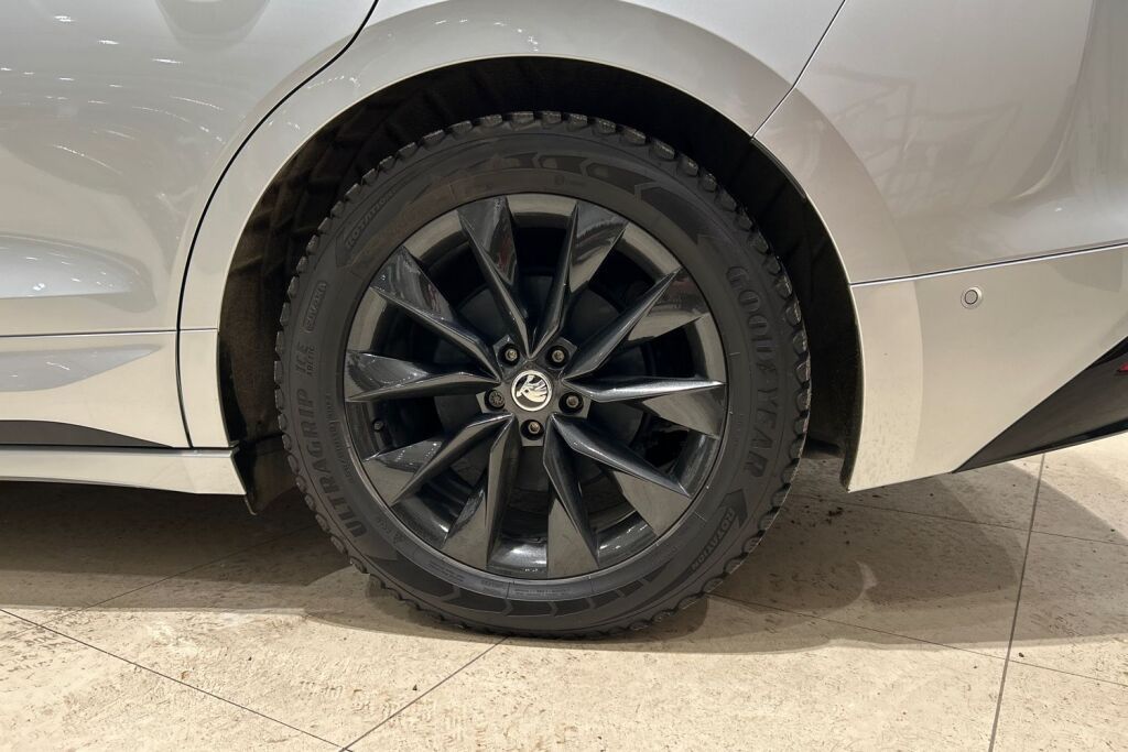 Skoda Enyaq 2022 80x 4x4 SportLine iV