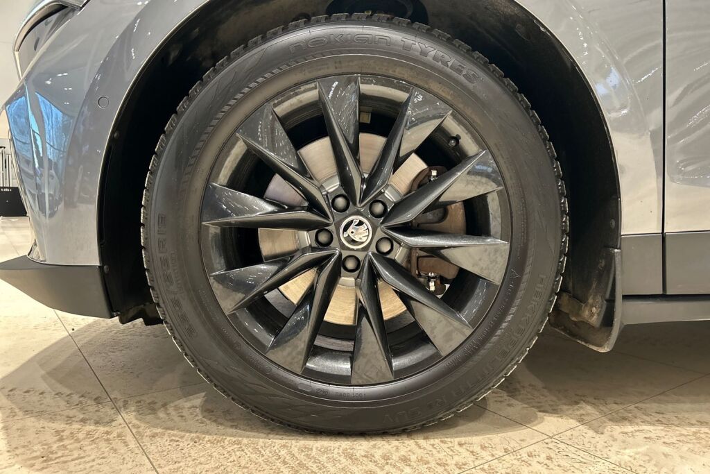 SKODA ENYAQ 2022 80x 4x4 iV