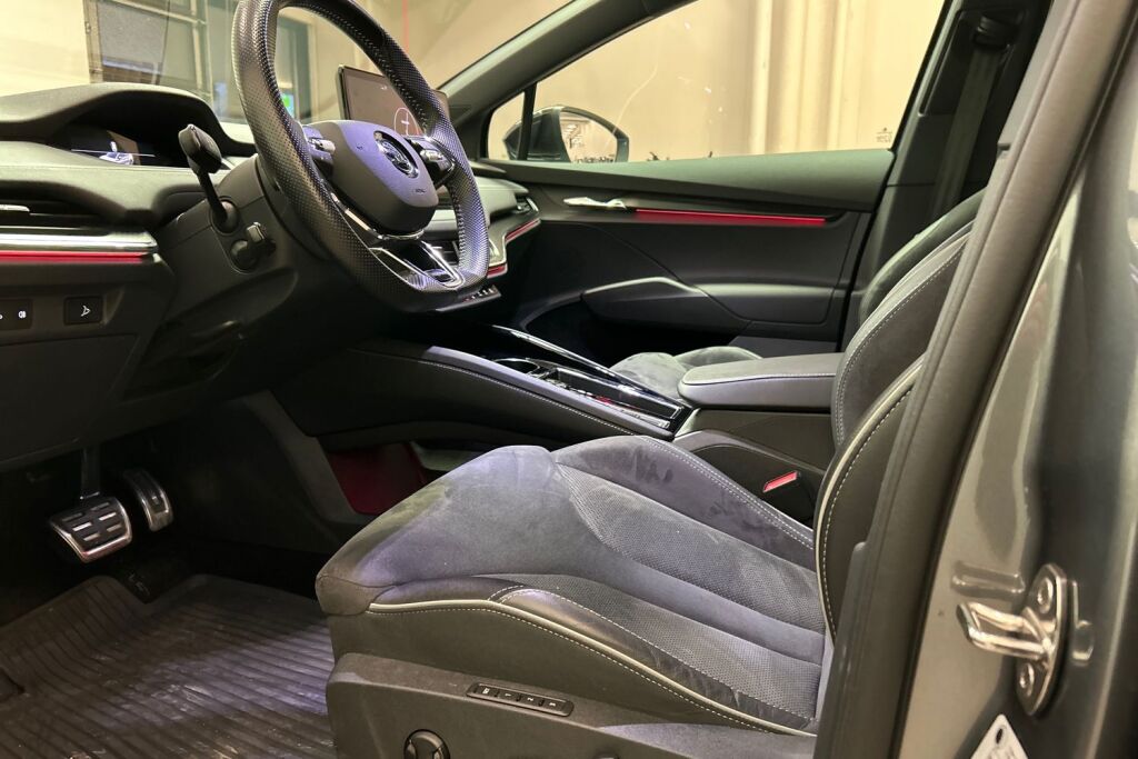 Skoda Enyaq 2023 80x 4x4 SportLine iV