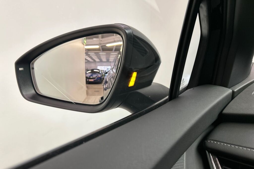 Skoda Enyaq 2023 80x 4x4 SportLine iV