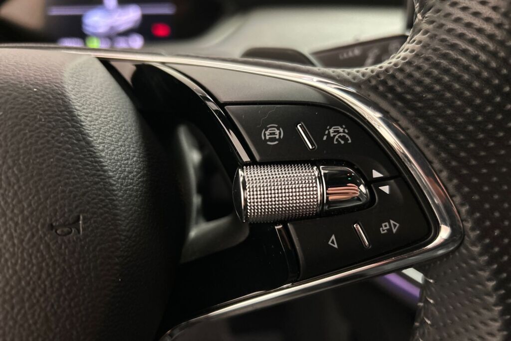 Skoda Enyaq 2023 80x 4x4 SportLine iV