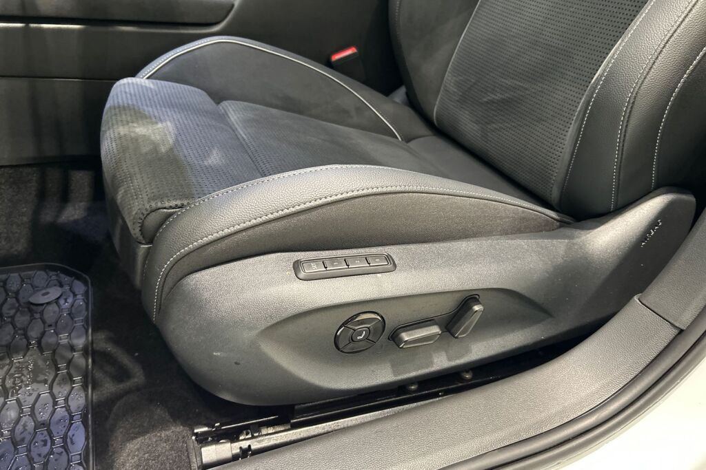 Skoda Superb 2025 2.0 TSI 204 SportLine DSG Autom.