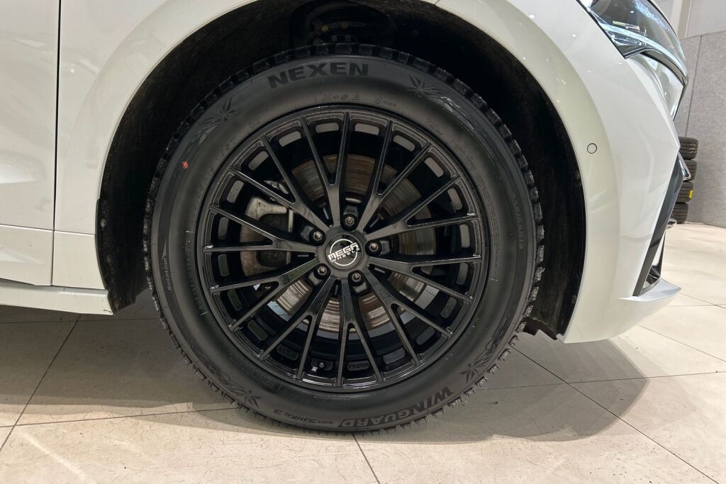 Skoda Enyaq 2022 80x 4x4 RS iV - ILMALÄMPÖPUMPPU - Tehdastakuu voimassa 02/2027