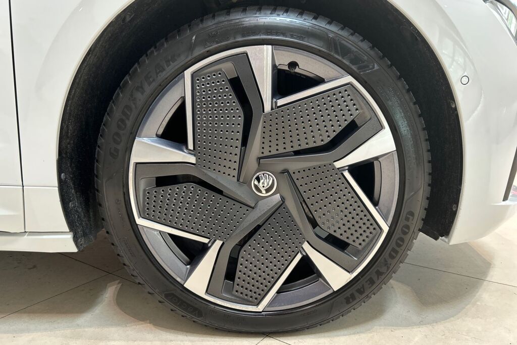 SKODA Enyaq 2022 Coupe 80x 4x4 RS iV