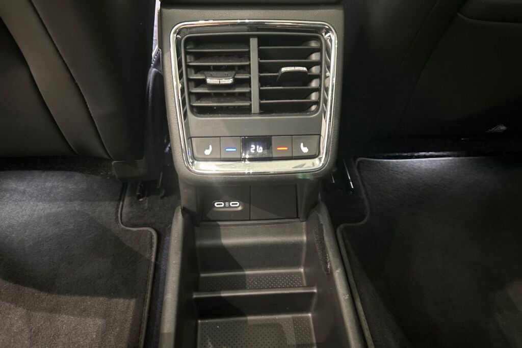 SKODA Enyaq 2022 Coupe 80x 4x4 RS iV