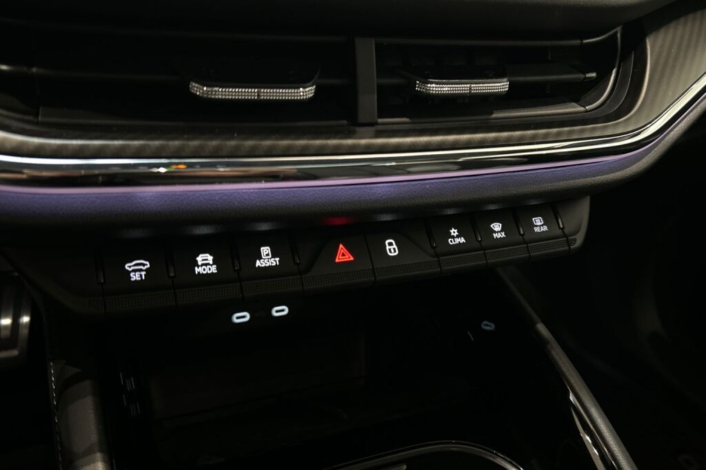 Skoda Enyaq 2023 Coupe 80x 4x4 RS iV