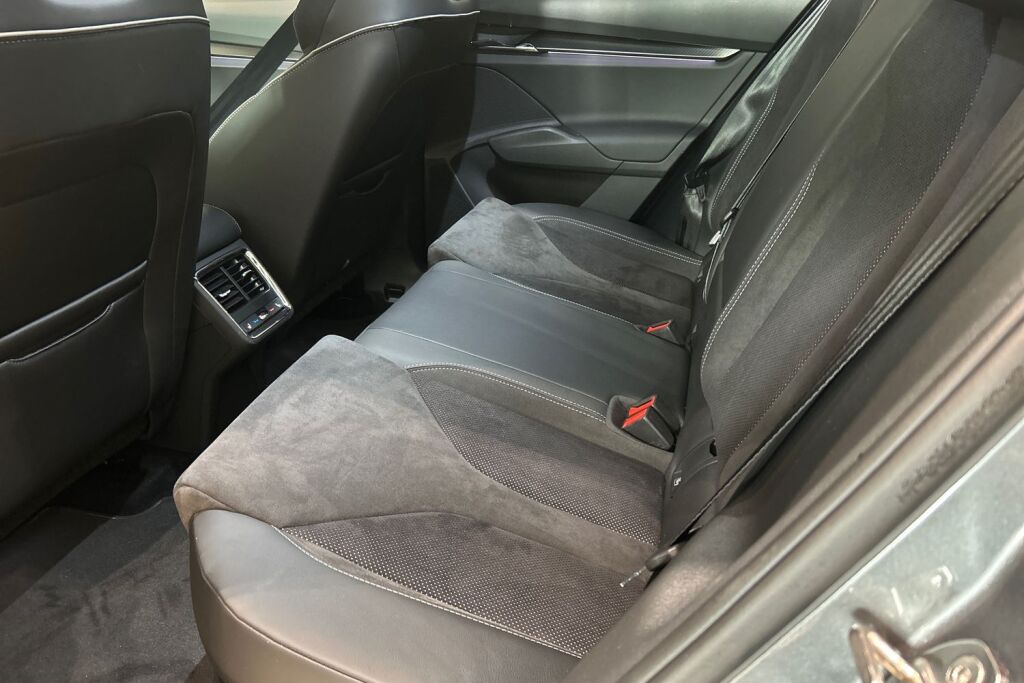 Skoda Enyaq 2023 80x 4x4 SportLine iV