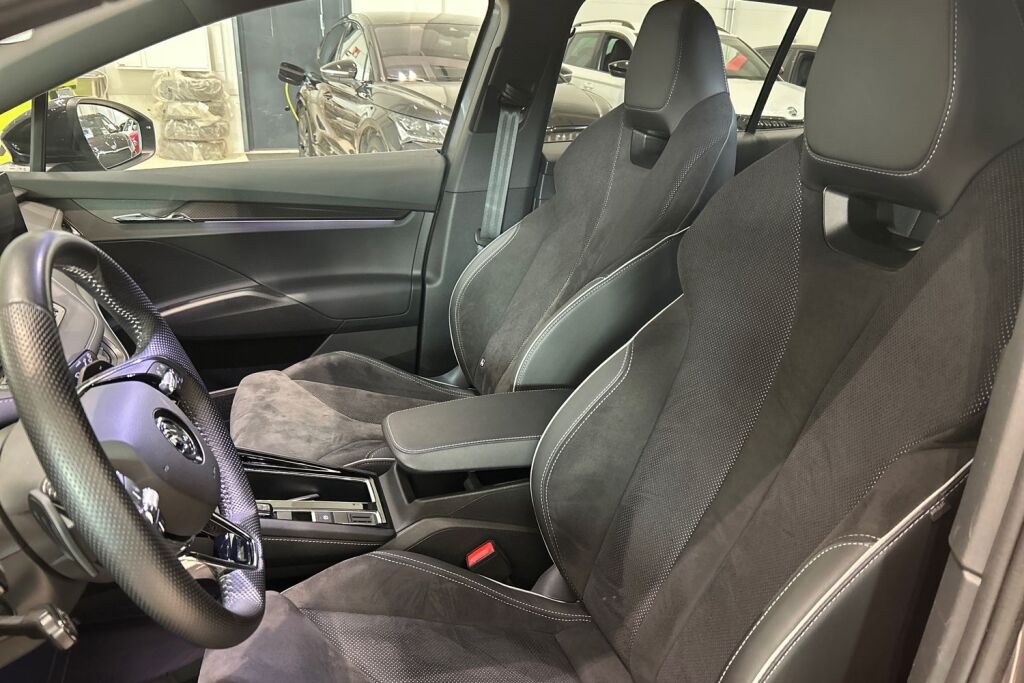 Skoda Enyaq 2023 80x 4x4 SportLine iV