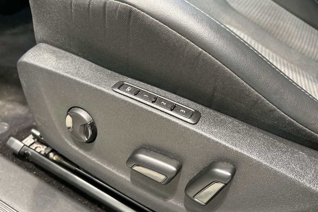 Skoda Enyaq 2024 85x 4x4 BusinessLine