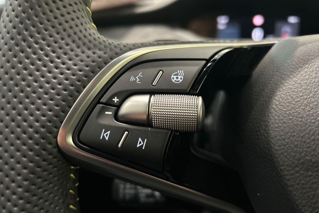 Skoda Enyaq 2026 Coupé 85x 4x4 RS