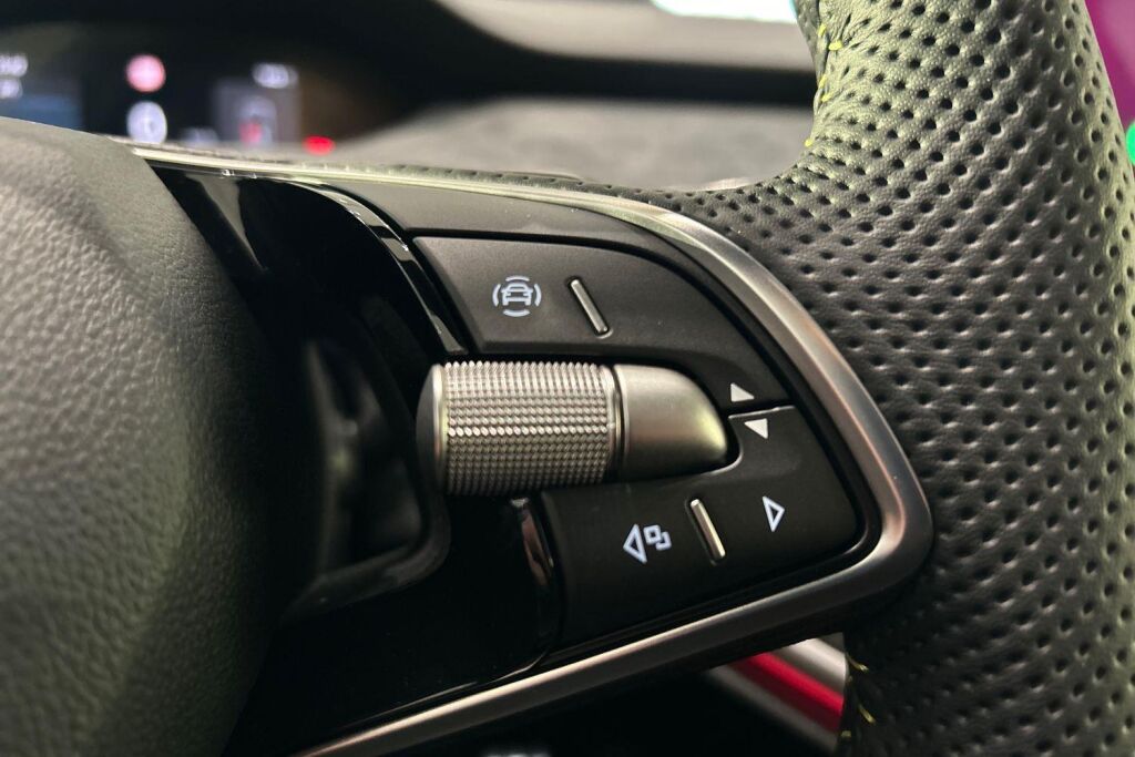 Skoda Enyaq 2026 Coupé 85x 4x4 RS