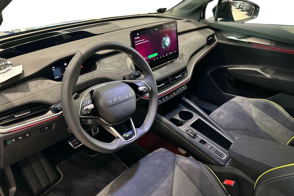 Skoda Enyaq 2026 Coupé 85x 4x4 RS