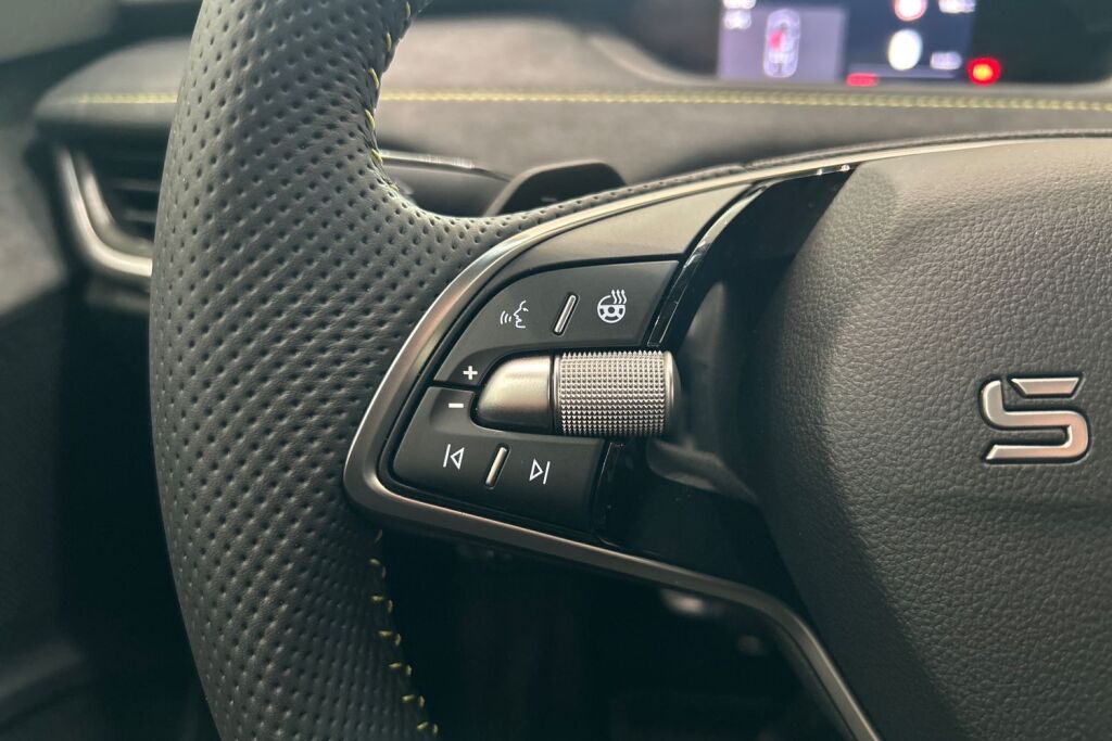 Skoda Enyaq 2026 Coupé 85x 4x4 RS