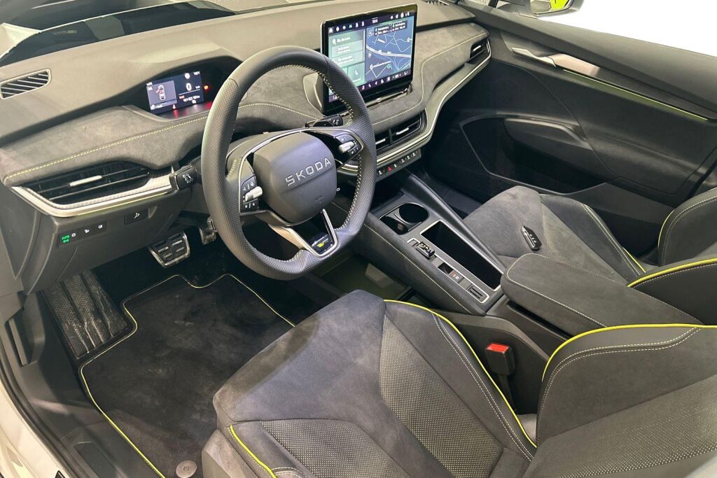 Skoda Enyaq 2026 Coupé 85x 4x4 RS