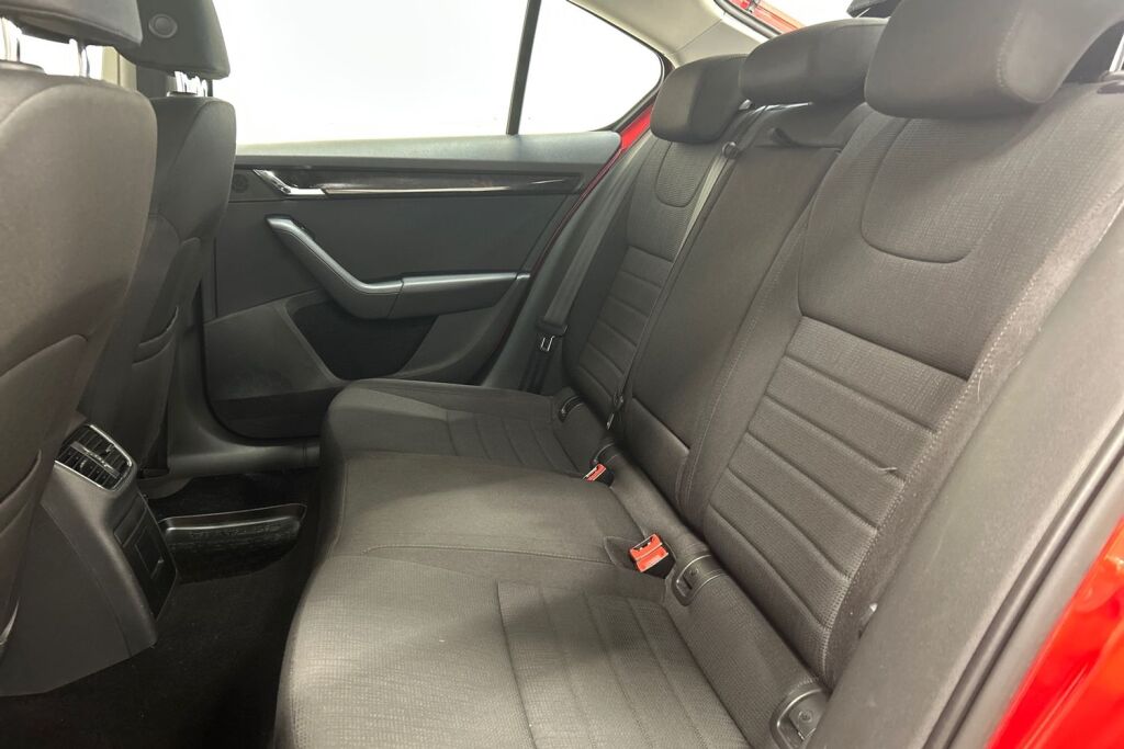 Skoda Octavia 2014 1,4 TSI Elegance DSG Autom.