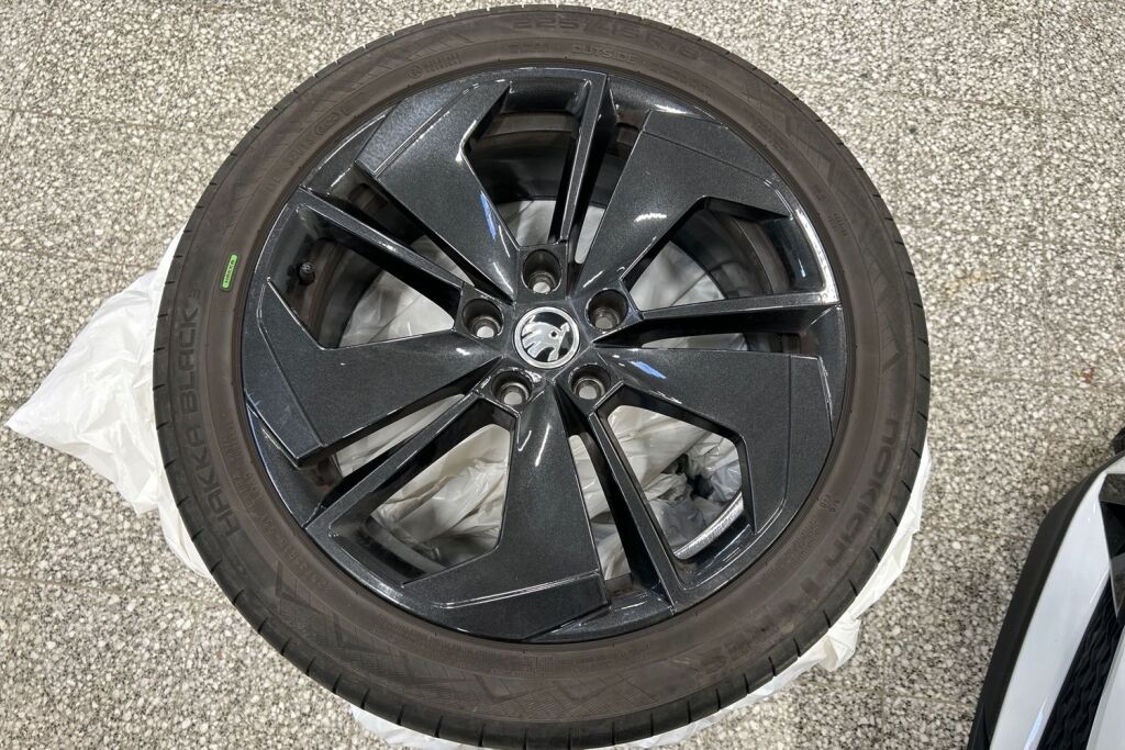 SKODA OCTAVIA 2022 Combi 1.4 TSI PHEV RS iV DSG Autom.