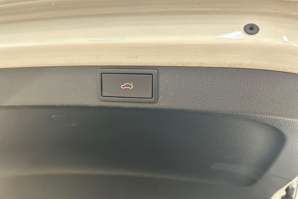 SKODA OCTAVIA 2022 Combi 1.4 TSI PHEV RS iV DSG Autom.