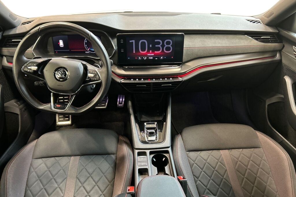 SKODA OCTAVIA 2022 Combi 1.4 TSI PHEV RS iV DSG Autom.