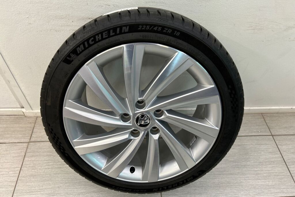 Skoda Octavia 2022 1.5 TSI Style eTEC DSG Autom.