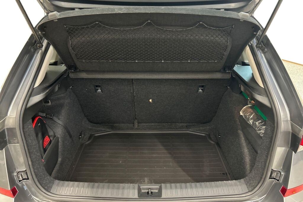 Skoda Kamiq 2022 1.0 TSI 110 Ambition