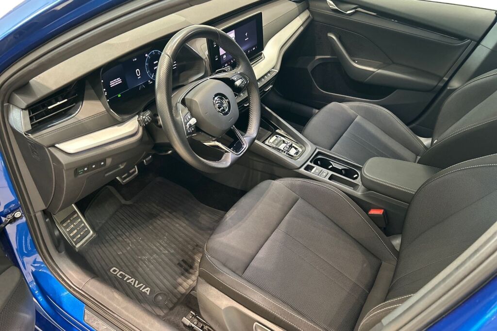 SKODA OCTAVIA 2023 Combi 1.0 TSI Ambition eTEC DSG Autom.
