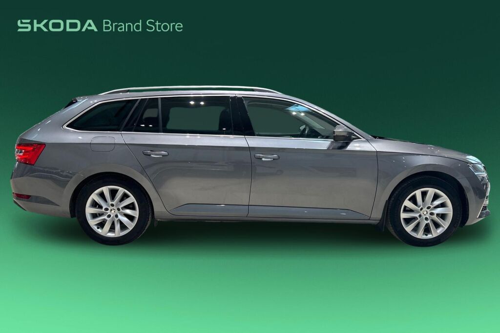 Skoda Superb 2023 Combi 1.4 TSI PHEV Ambition iV BusinessLine DSG Autom.