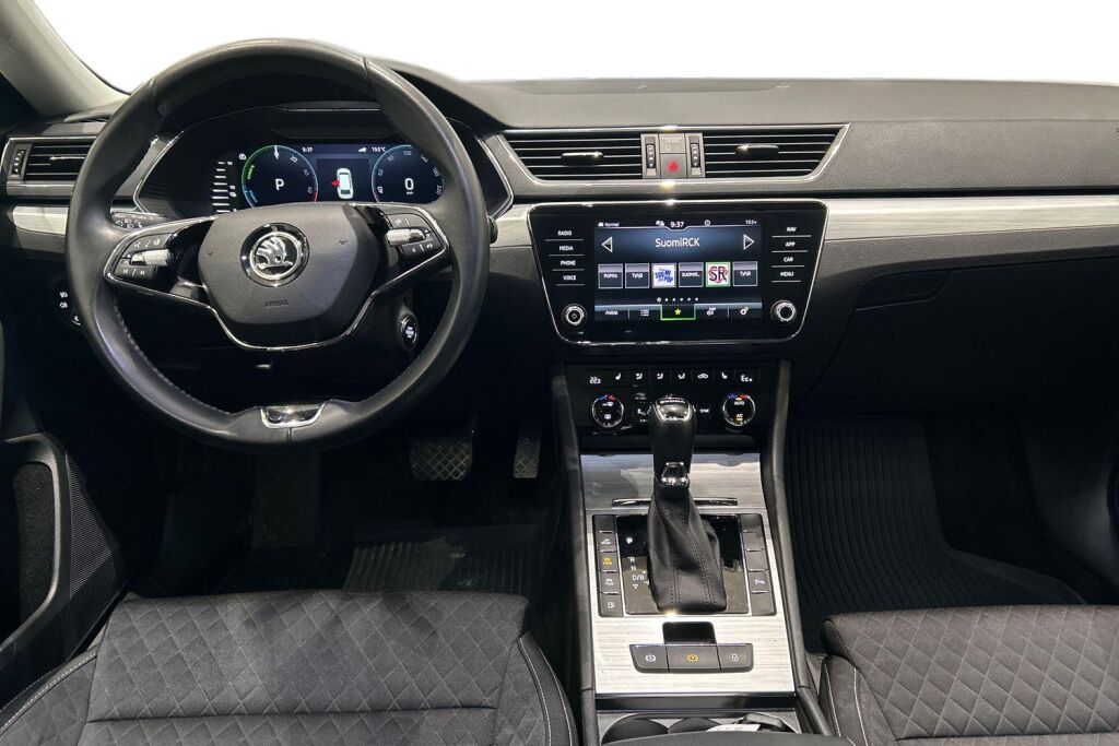 Skoda Superb 2023 Combi 1.4 TSI PHEV Ambition iV BusinessLine DSG Autom.