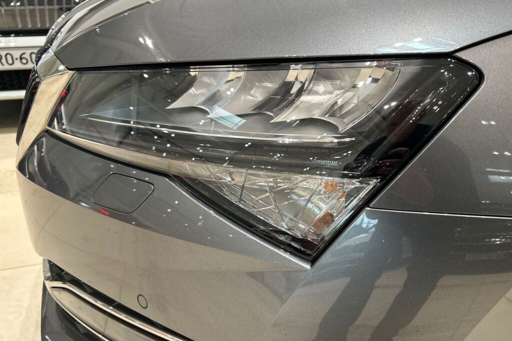 Skoda Superb 2023 Combi 1.4 TSI PHEV Ambition iV BusinessLine DSG Autom.