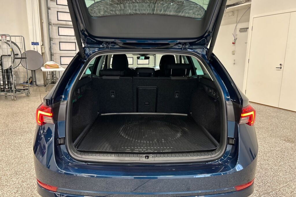 SKODA OCTAVIA 2024 Combi 1.4 TSI PHEV Style iV DSG Autom.